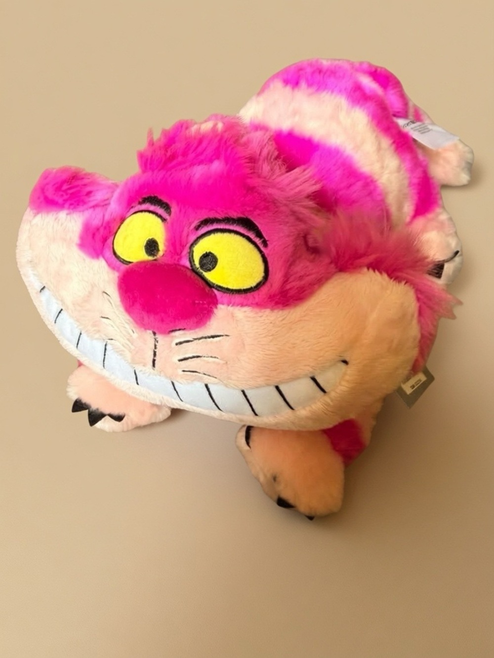 Disney Cheshire Cat Plush. Alice in Wonderland Stuffed Animal NWT